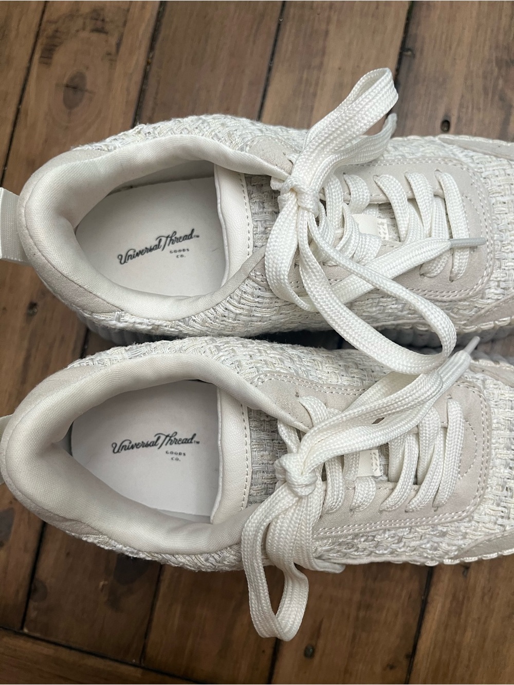 Universal Thread Cream White Platform Sneakers - Picture 4 of 10